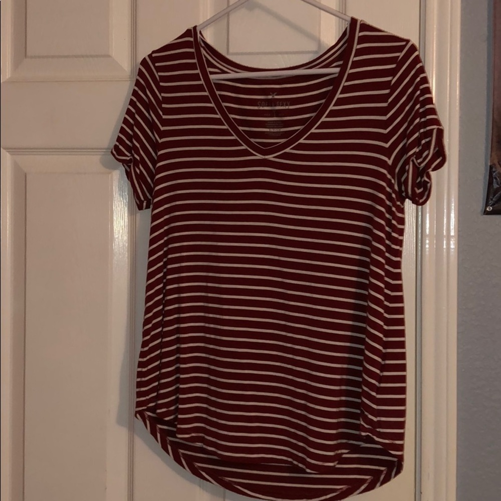 WHITE STRIPED V NECK